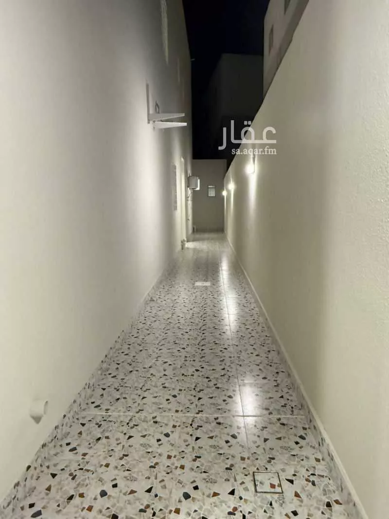 فيلا 6 غرف في ضاحية الملك فهد 10