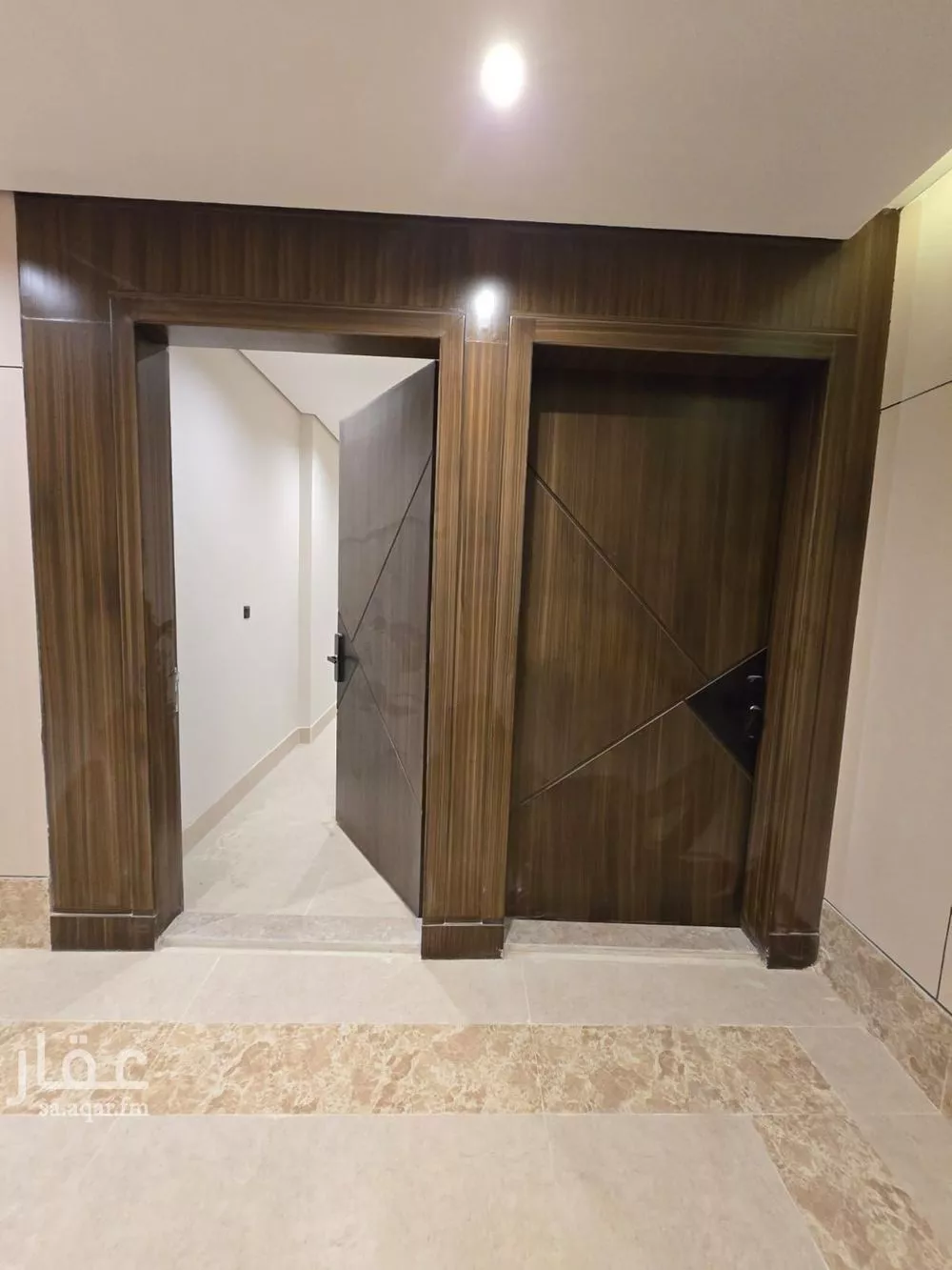 شقة 4 غرف في الحمرا 12