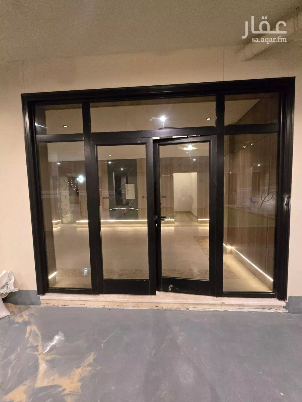 شقة 4 غرف في الحمرا 16