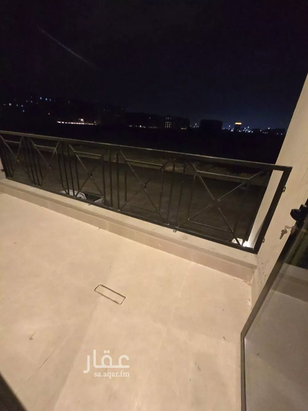 شقة 4 غرف في الحمرا 20