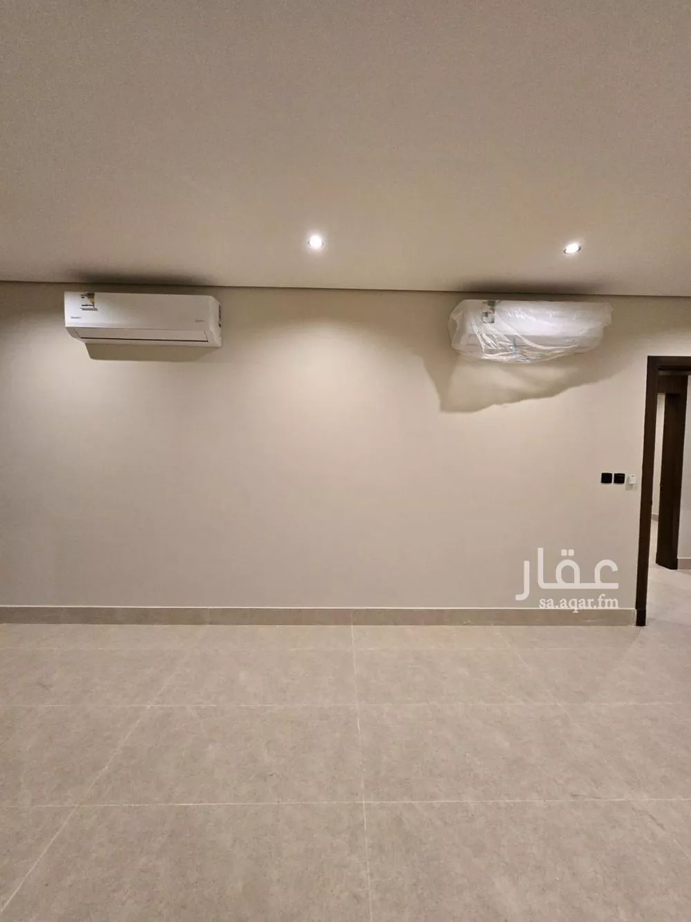 شقة 4 غرف في الحمرا 7