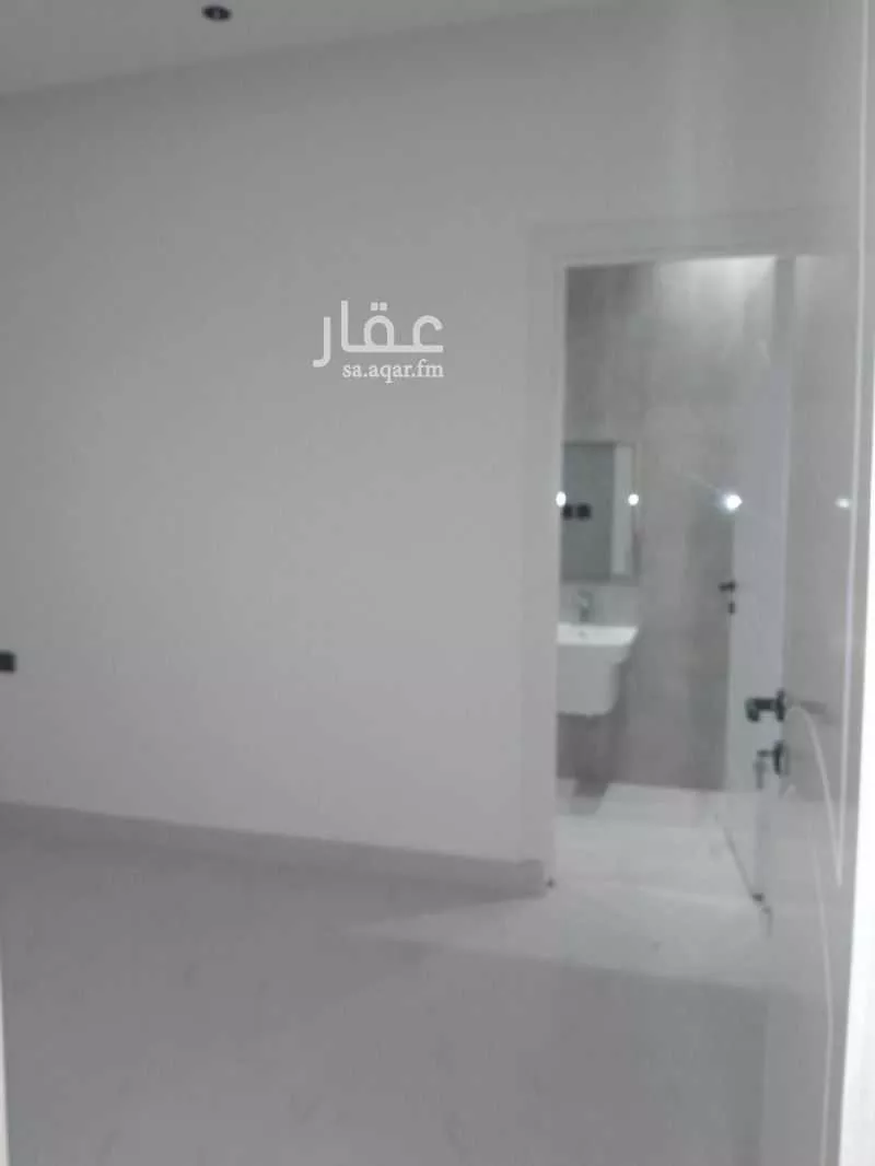 دور 4 غرف في السعادة 5