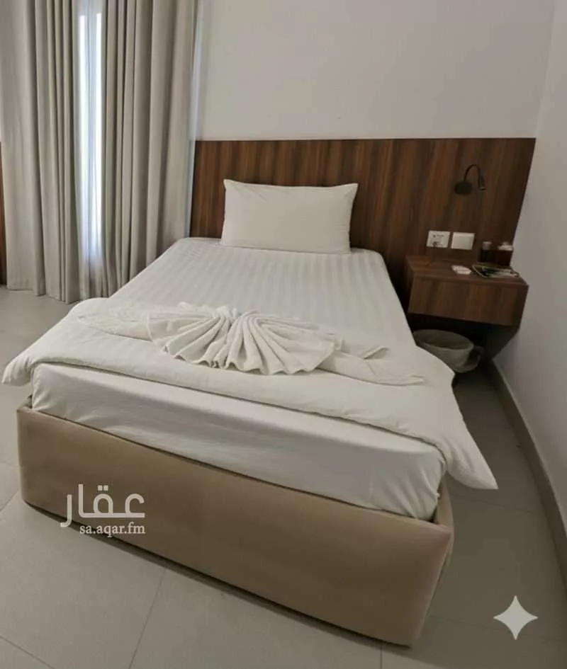 عمارة 2108 م² في الملك فهد 1