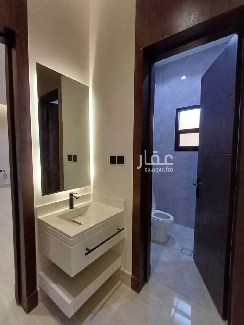 5 bedroom floor in Ash Sharq 1