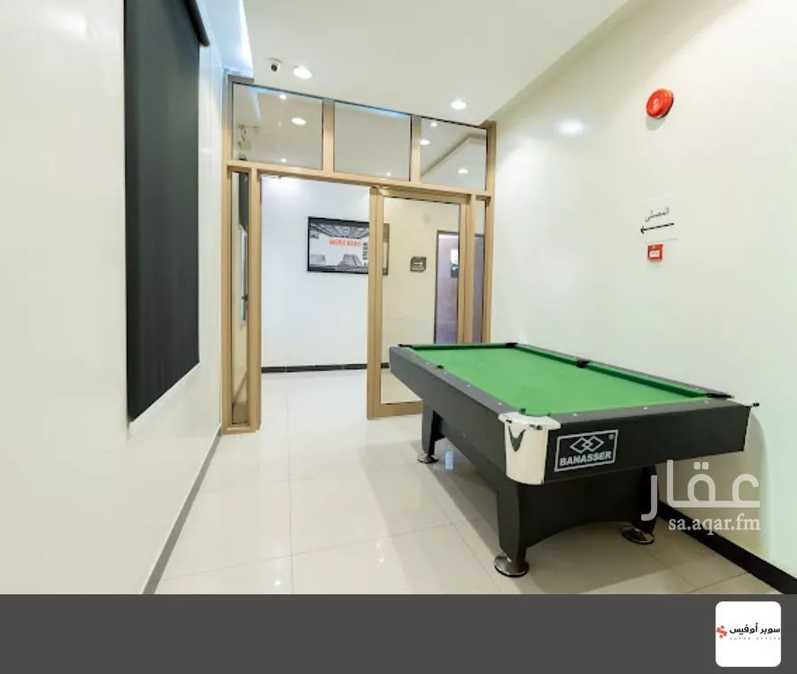 مكتب 884 م² في العارض 2