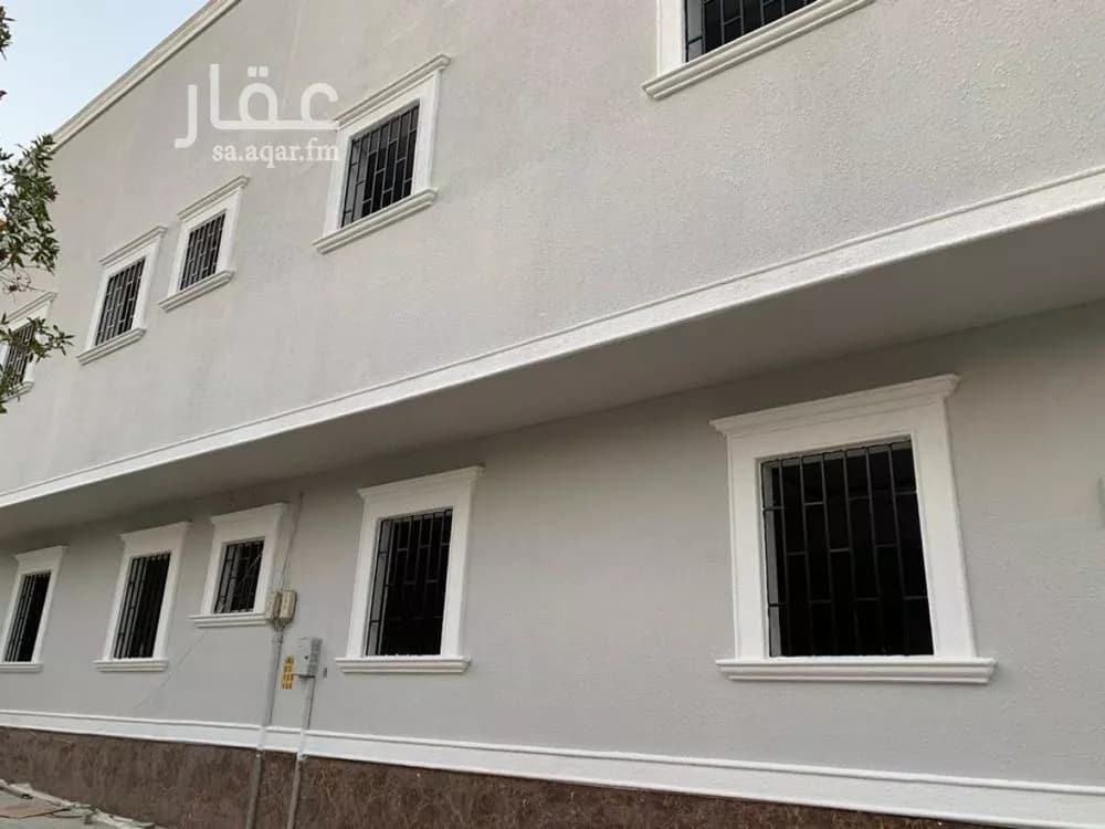 عمارة 400 م² في العريجاء الوسطى 2