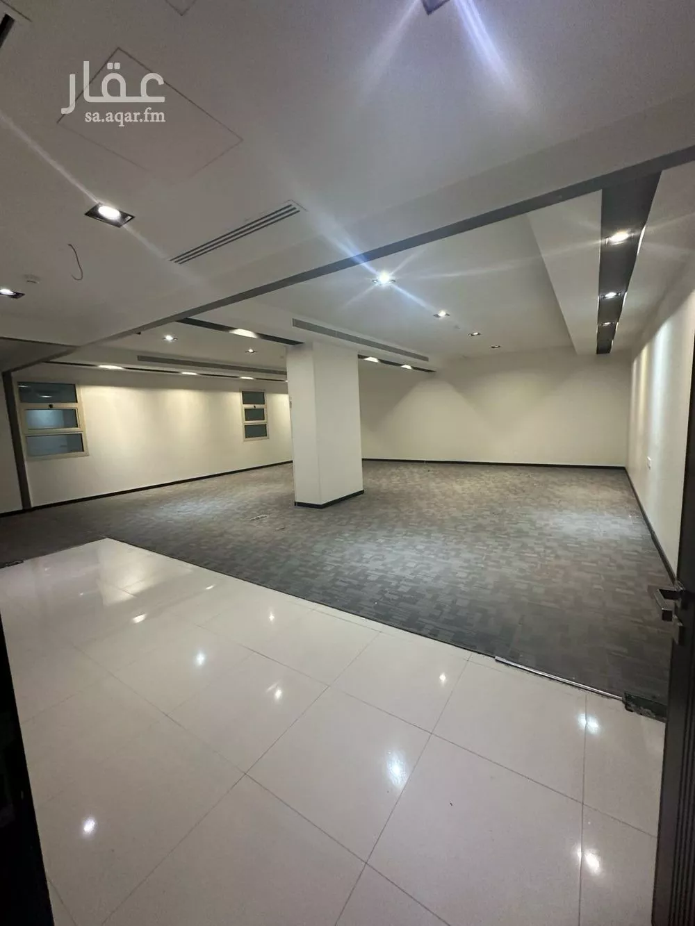 1050 sqm office in Al Narjis 14