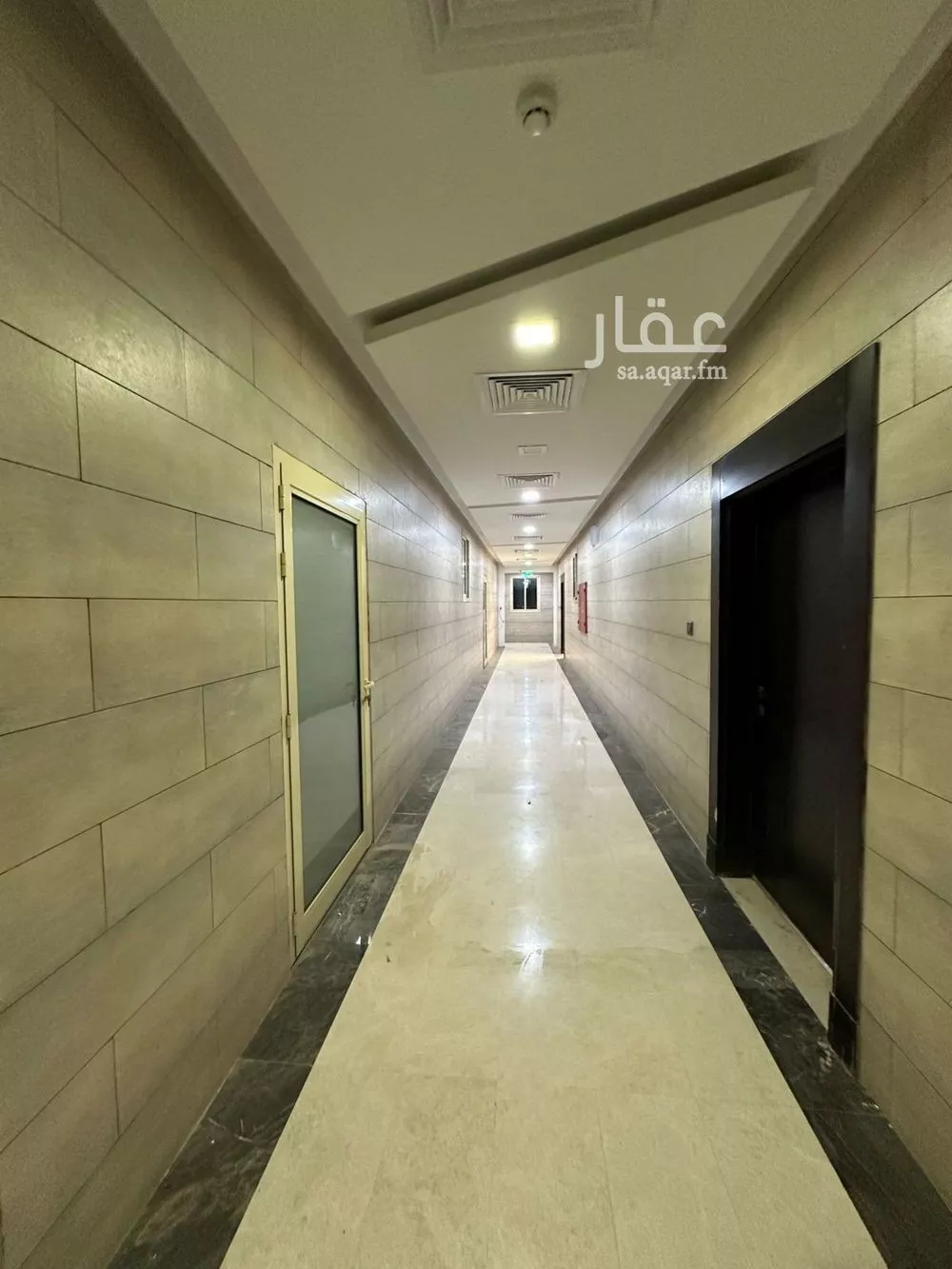 1050 sqm office in Al Narjis 4