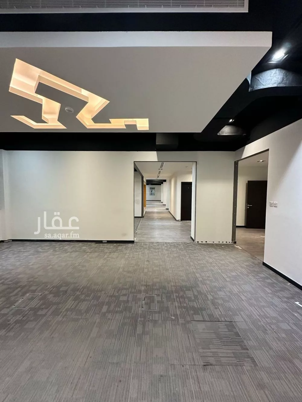 1050 sqm office in Al Narjis 5