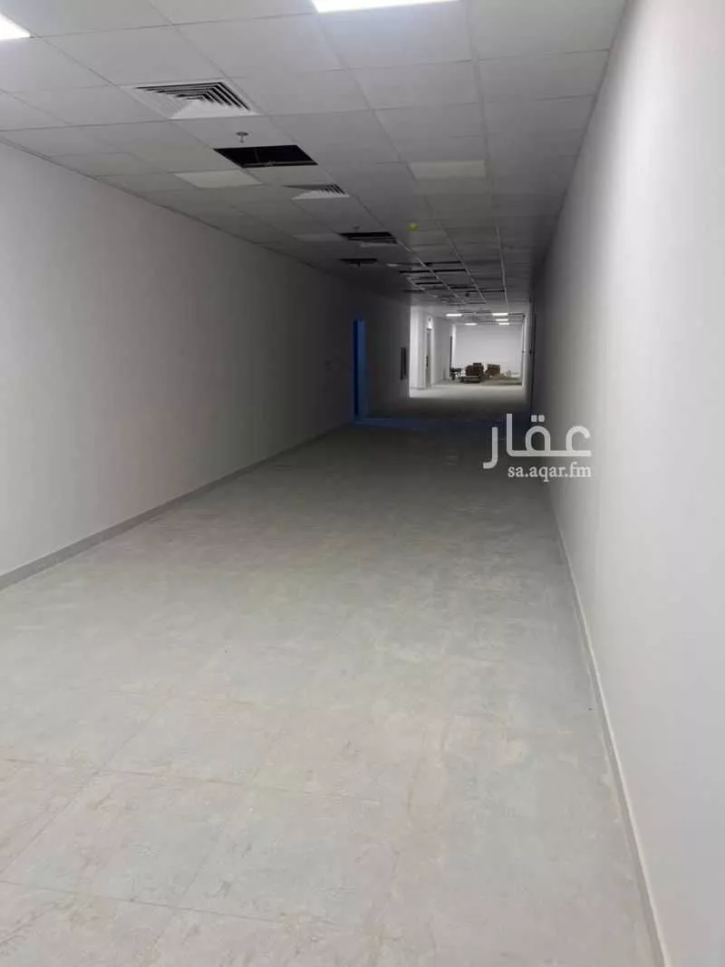 مكتب 177 م² في الخليج 4
