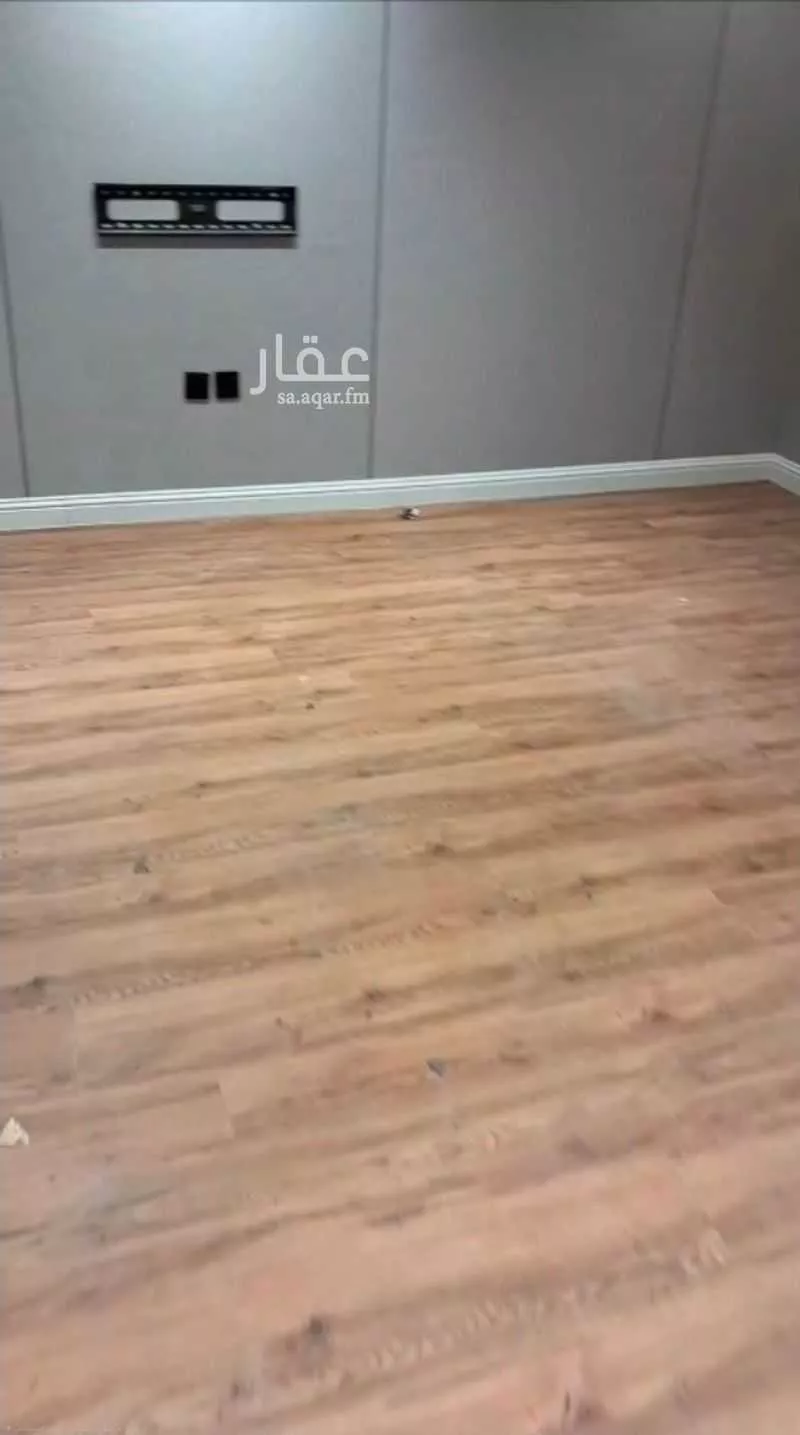 مكتب 540 م² في العارض 3