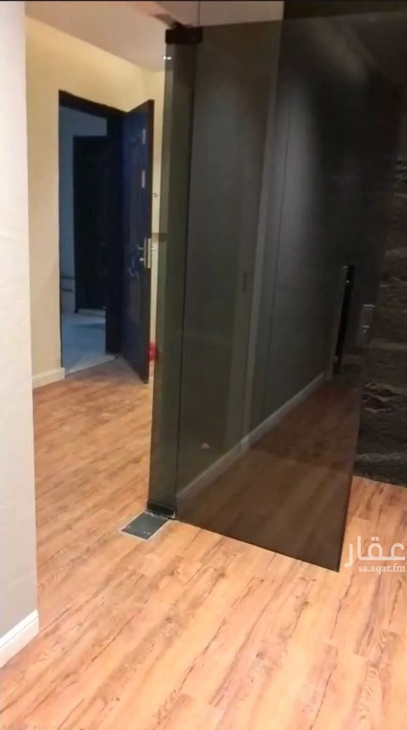 مكتب 540 م² في العارض 5