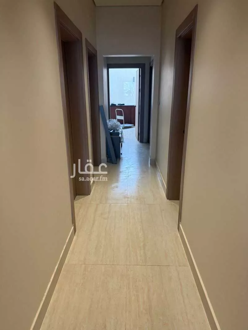 مكتب 155 م² في الروضة 6