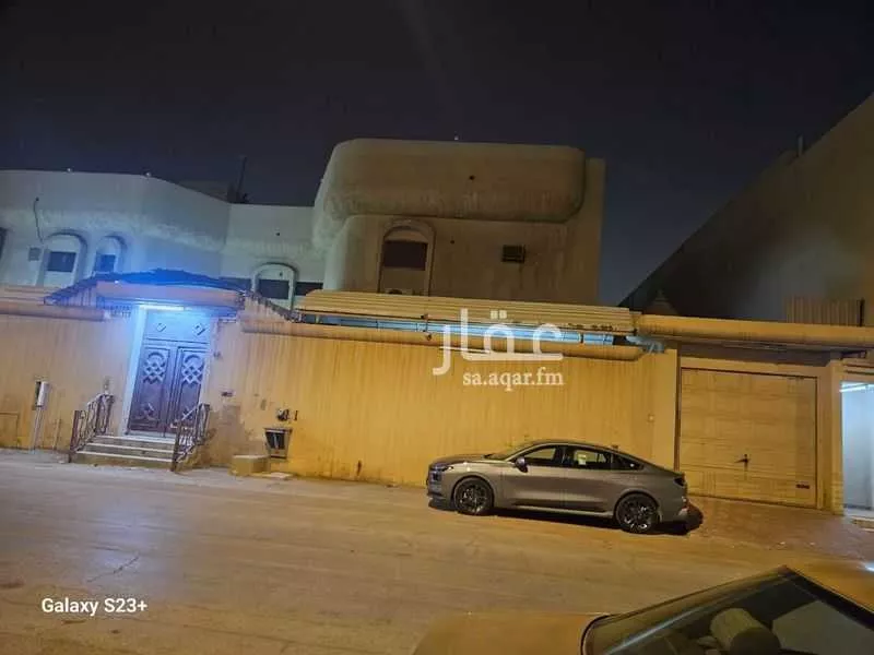 عمارة 839 م² في عتيقة 1