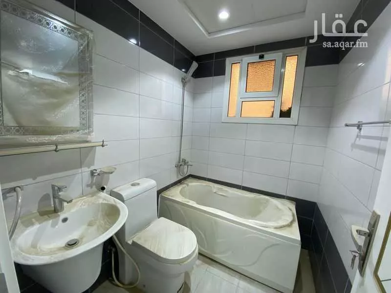 شقة 5 غرف في بطحاء قريش 11