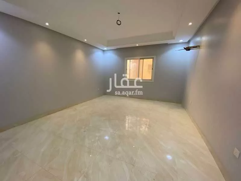 شقة 5 غرف في بطحاء قريش 7