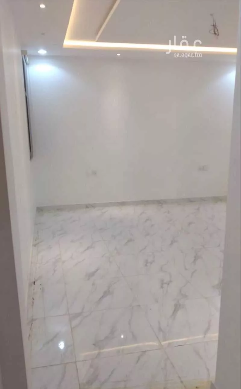 شقة 4 غرف في الملك فهد 1