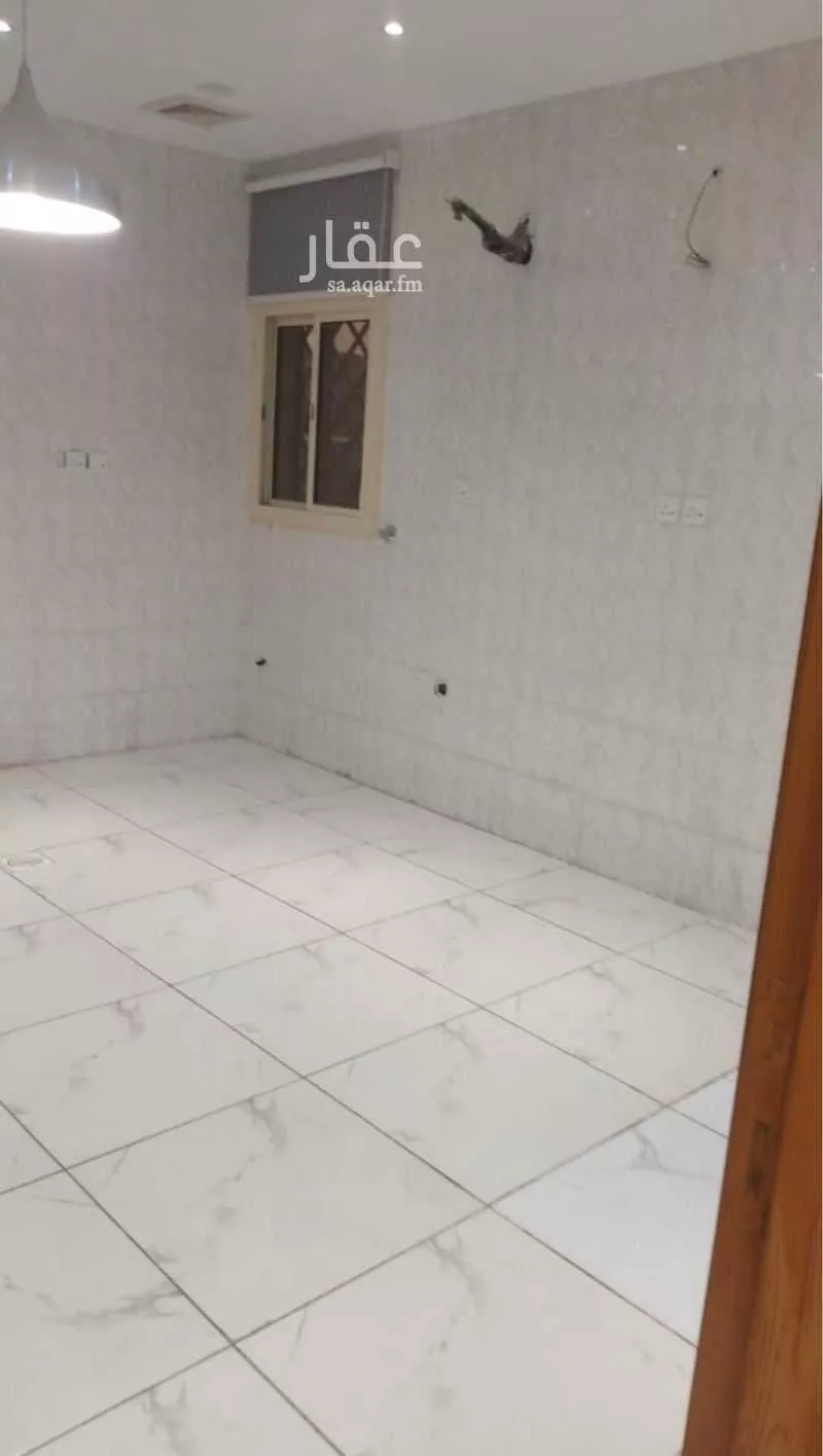 شقة 4 غرف في الملك فهد 4