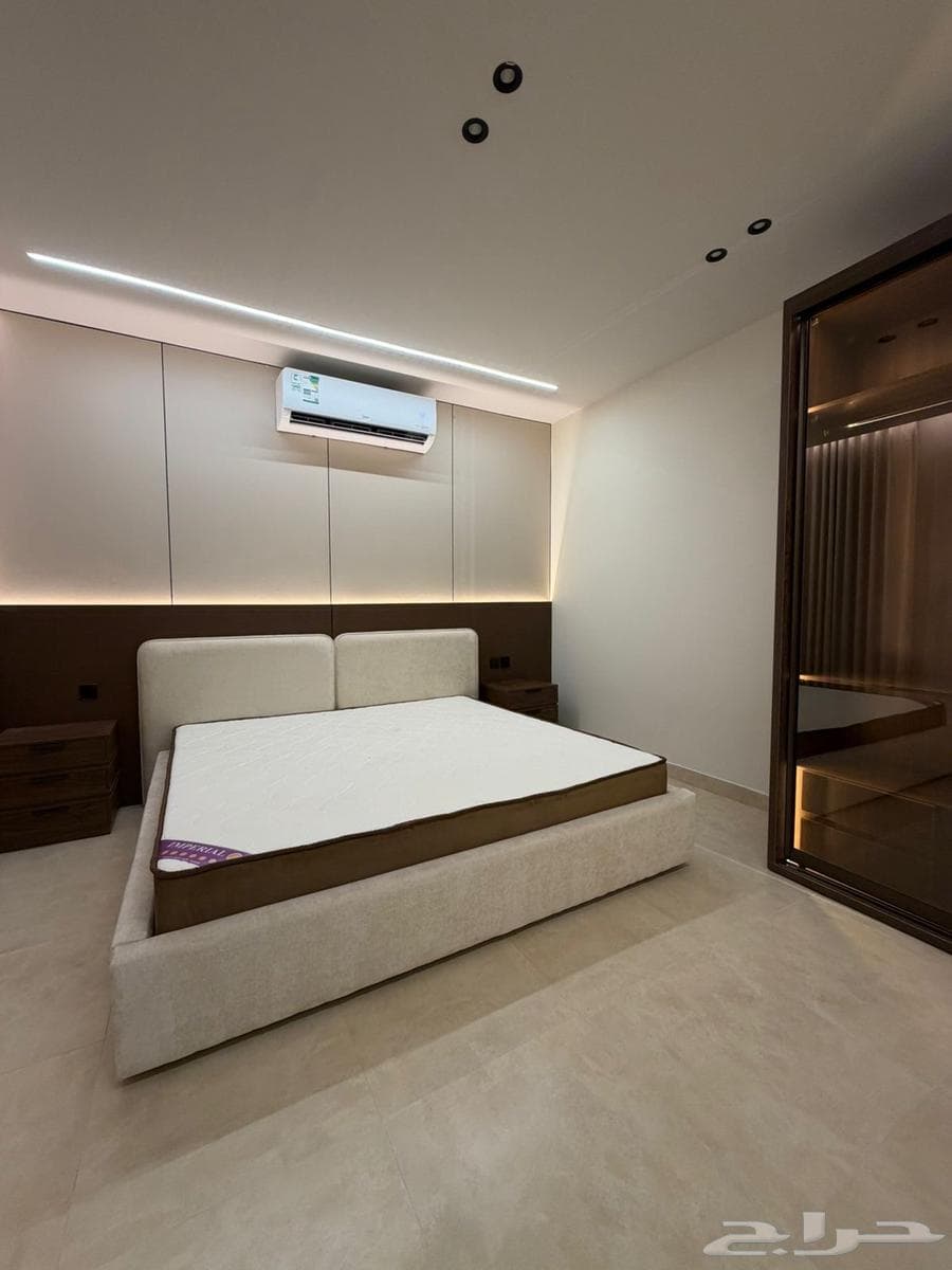 شقة 1 غرف في العارض 4