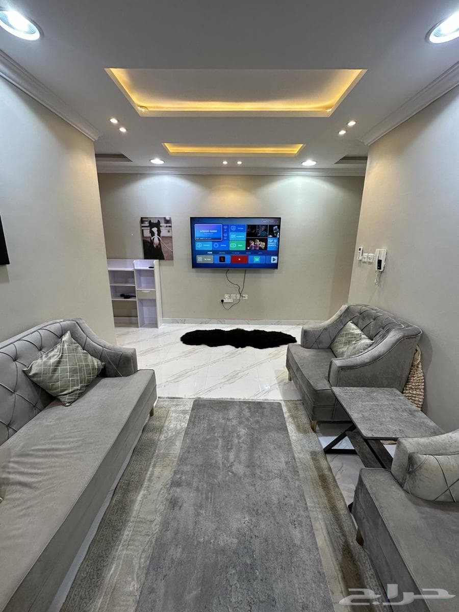 شقة 1 غرف في السعادة 3