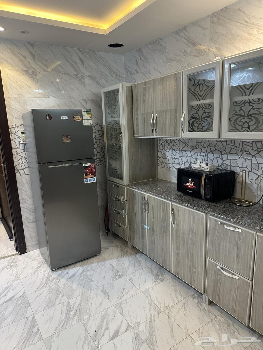 شقة 1 غرف في السعادة 10