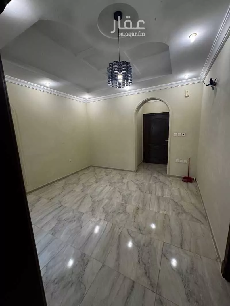 شقة 5 غرف في المنار 12