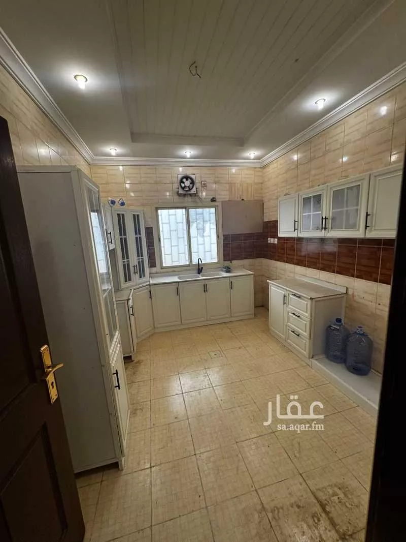 شقة 5 غرف في المنار 9