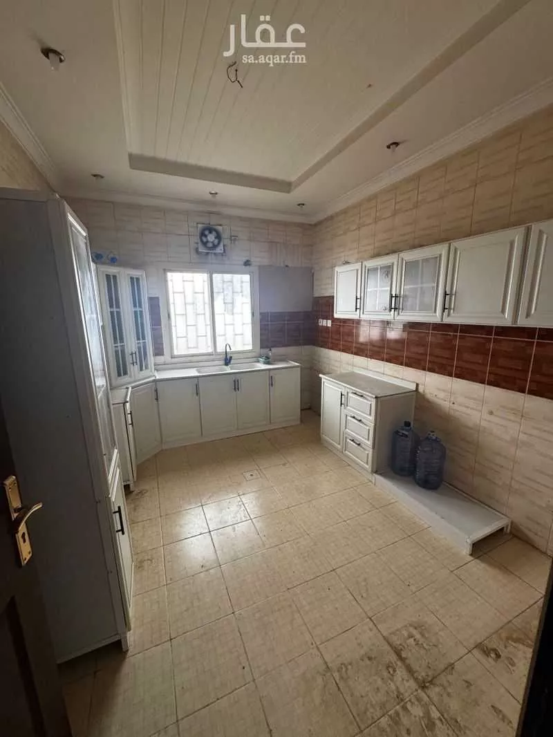 شقة 5 غرف في المنار 10