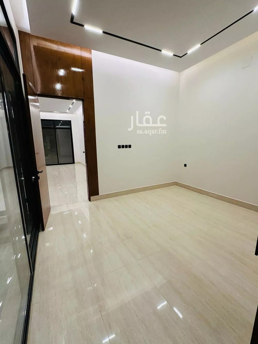 فيلا 6 غرف في الرمال 7