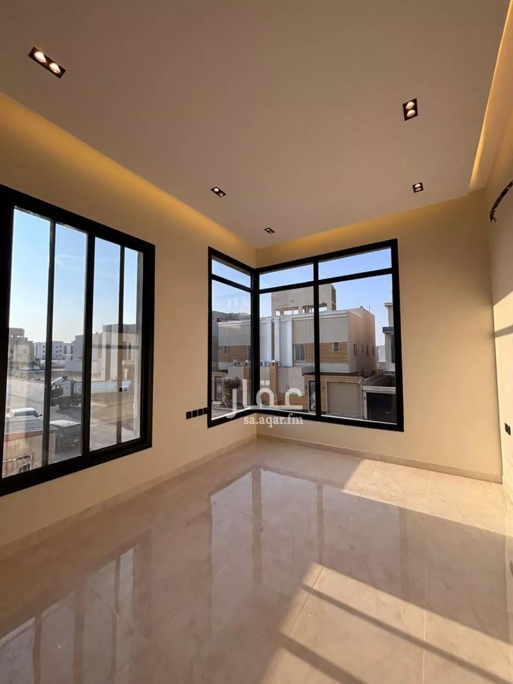 فيلا 5 غرف في المهدية 10