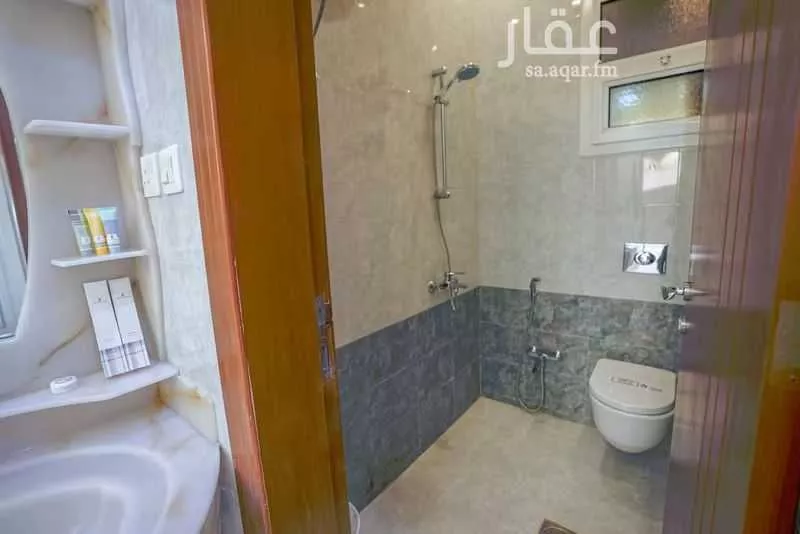 3 bedroom floor in Qurtubah 10