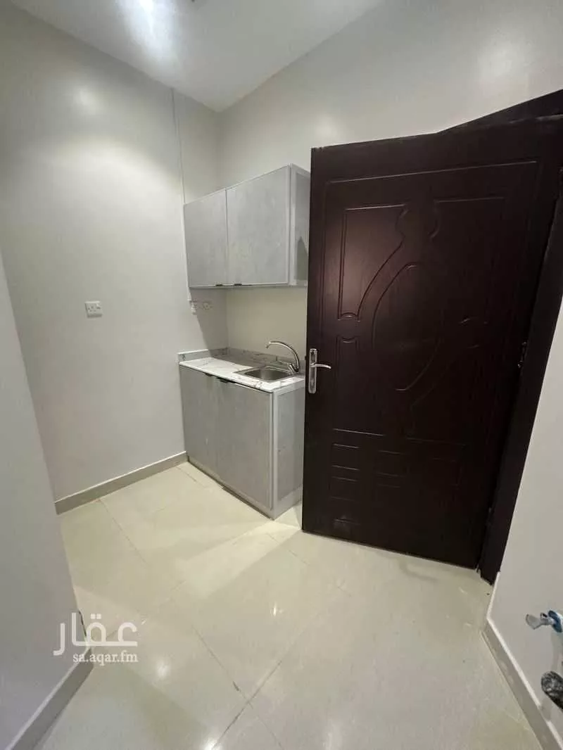 1 bedroom apartment in Dhahrat Laban 8