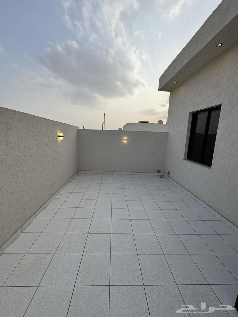 فيلا 7 غرف في الجنادرية 7