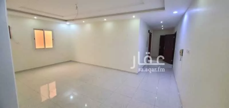 شقة 4 غرف في طيبة 1