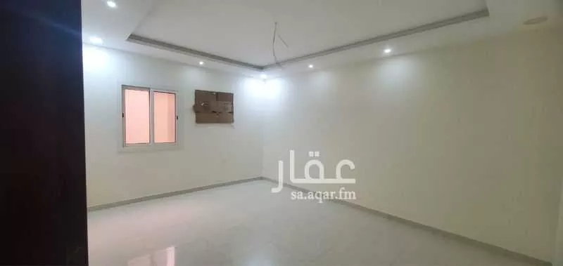 شقة 4 غرف في طيبة 11