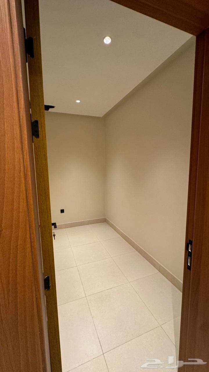 شقة 4 غرف في المروة 1