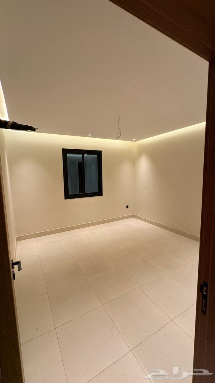 شقة 4 غرف في المروة 8