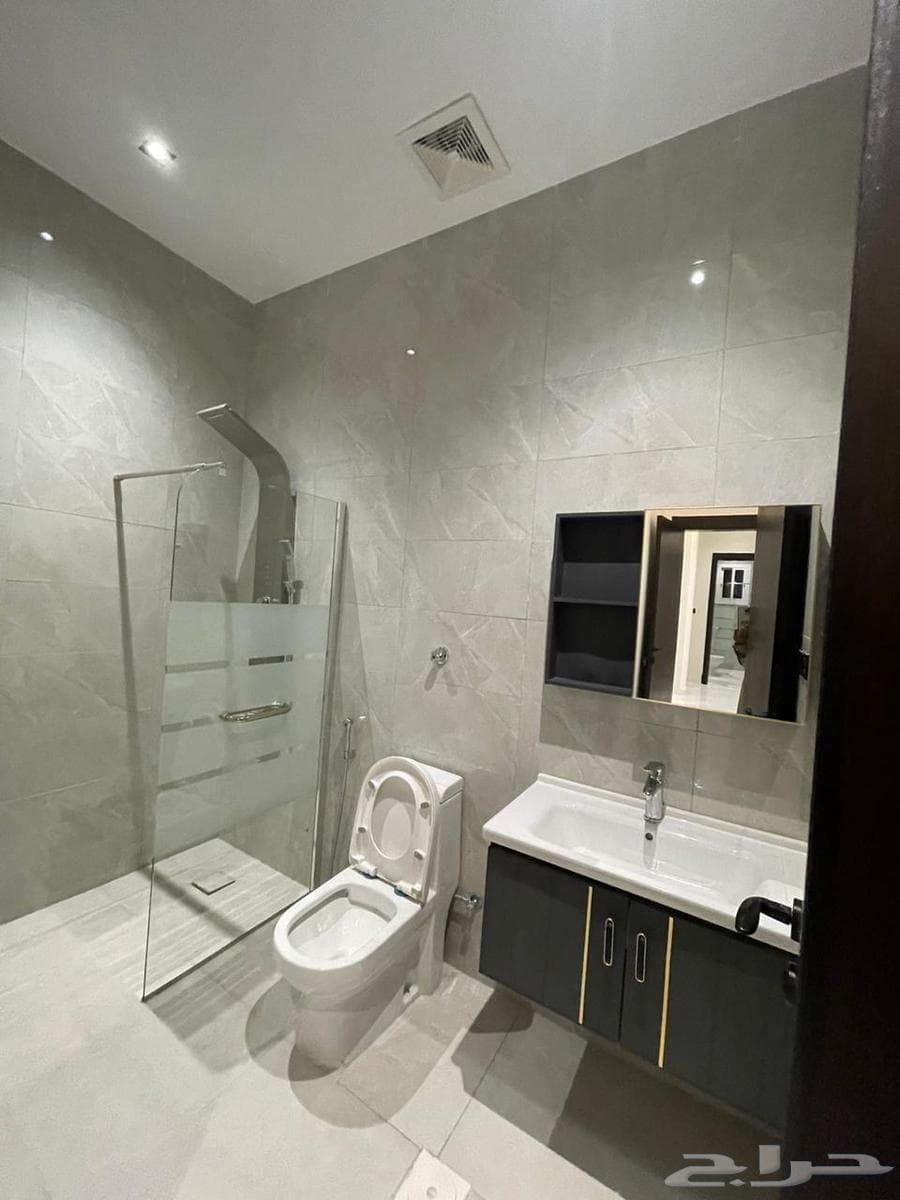 5 bedroom apartment in Al Fayha 8