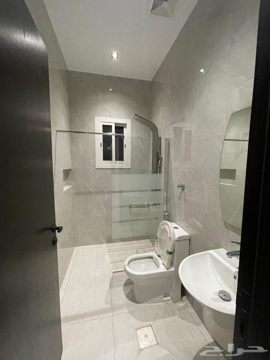 5 bedroom apartment in Al Fayha 9