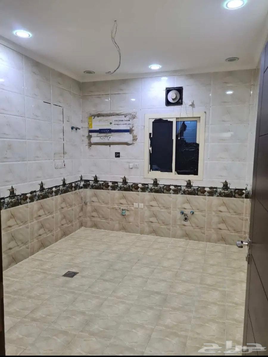 4 bedroom apartment in Al Yaqout 5