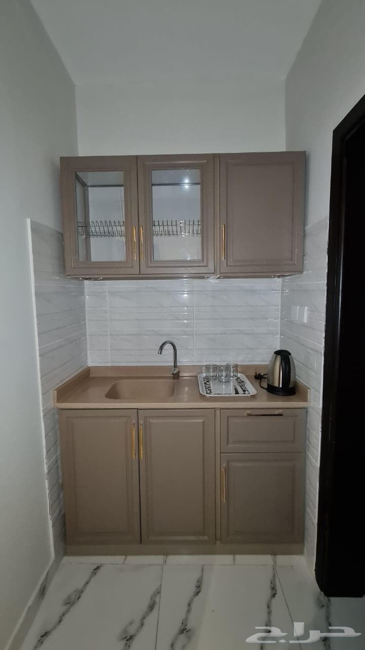 شقة 10 غرف في الحمدانية 4