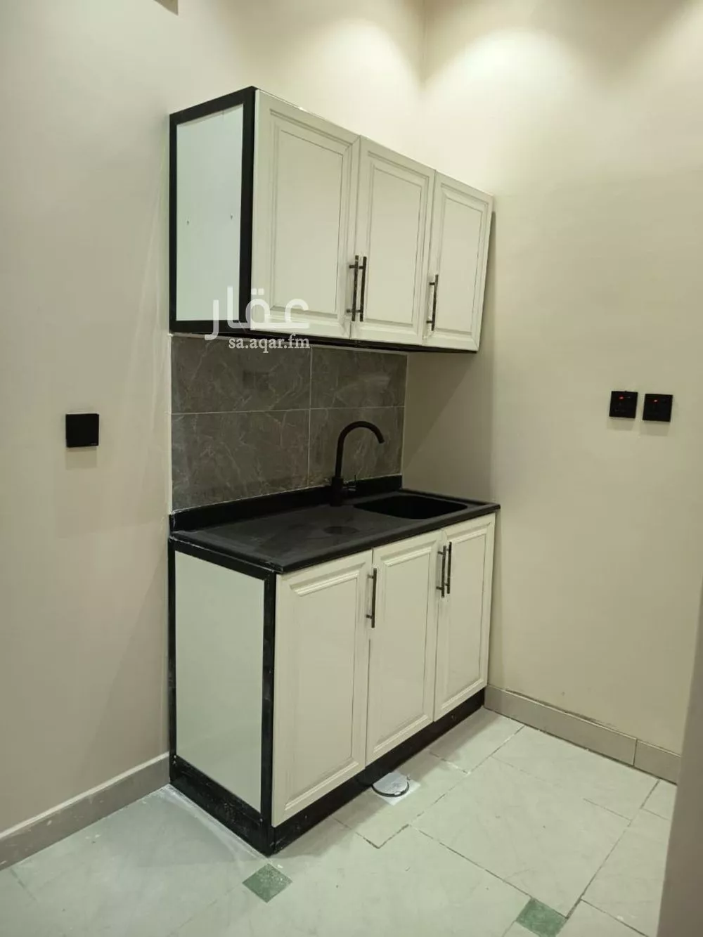 شقة 1 غرف في الروضة 4