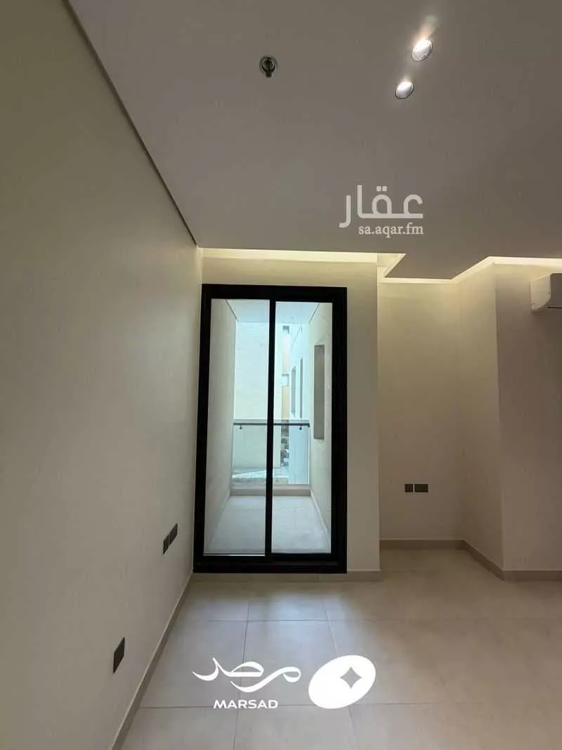 شقة 4 غرف في العارض 13