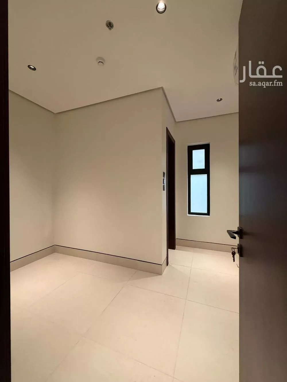 شقة 4 غرف في الشاطئ الغربي 21