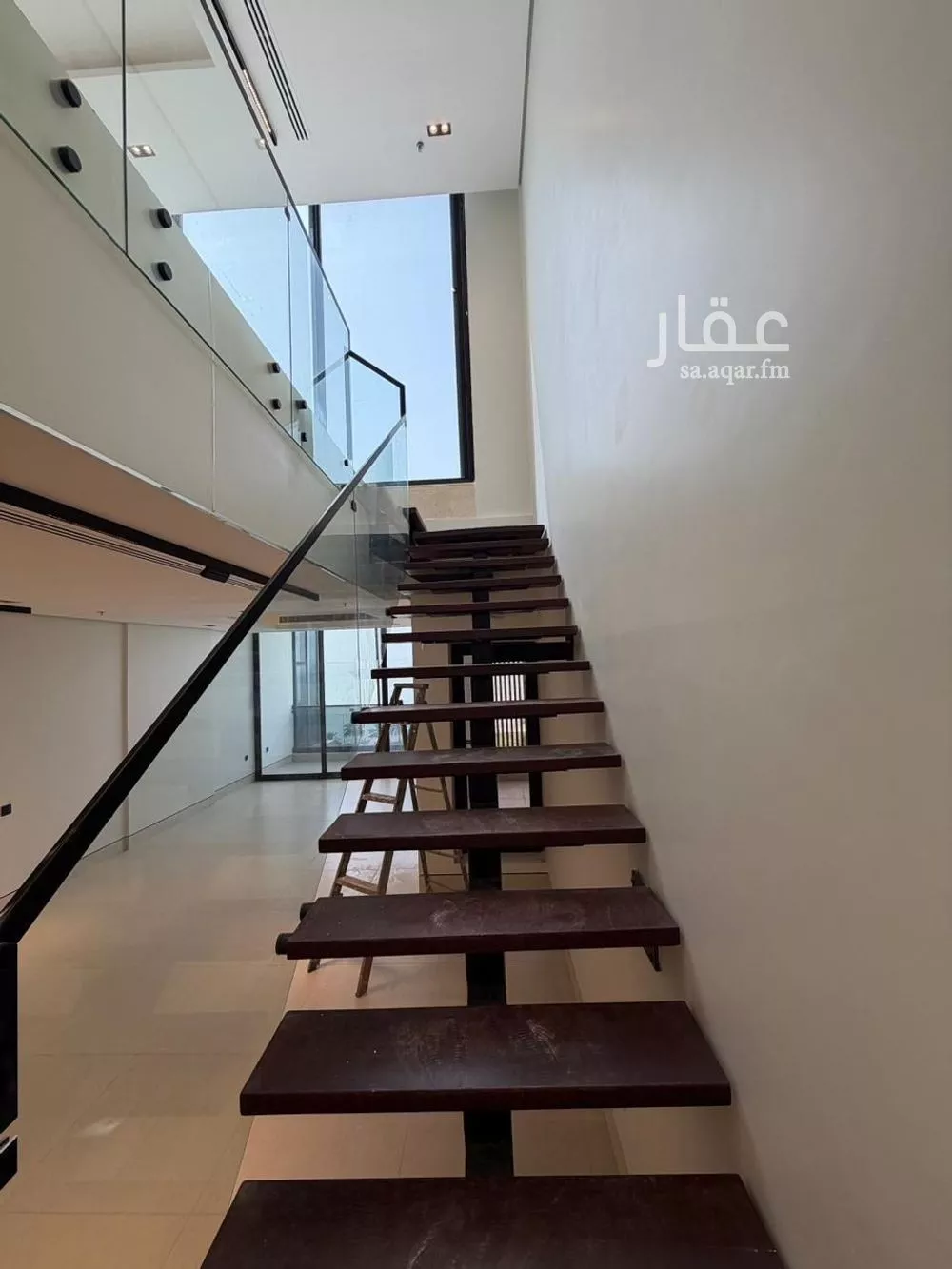 شقة 4 غرف في الشاطئ الغربي 9