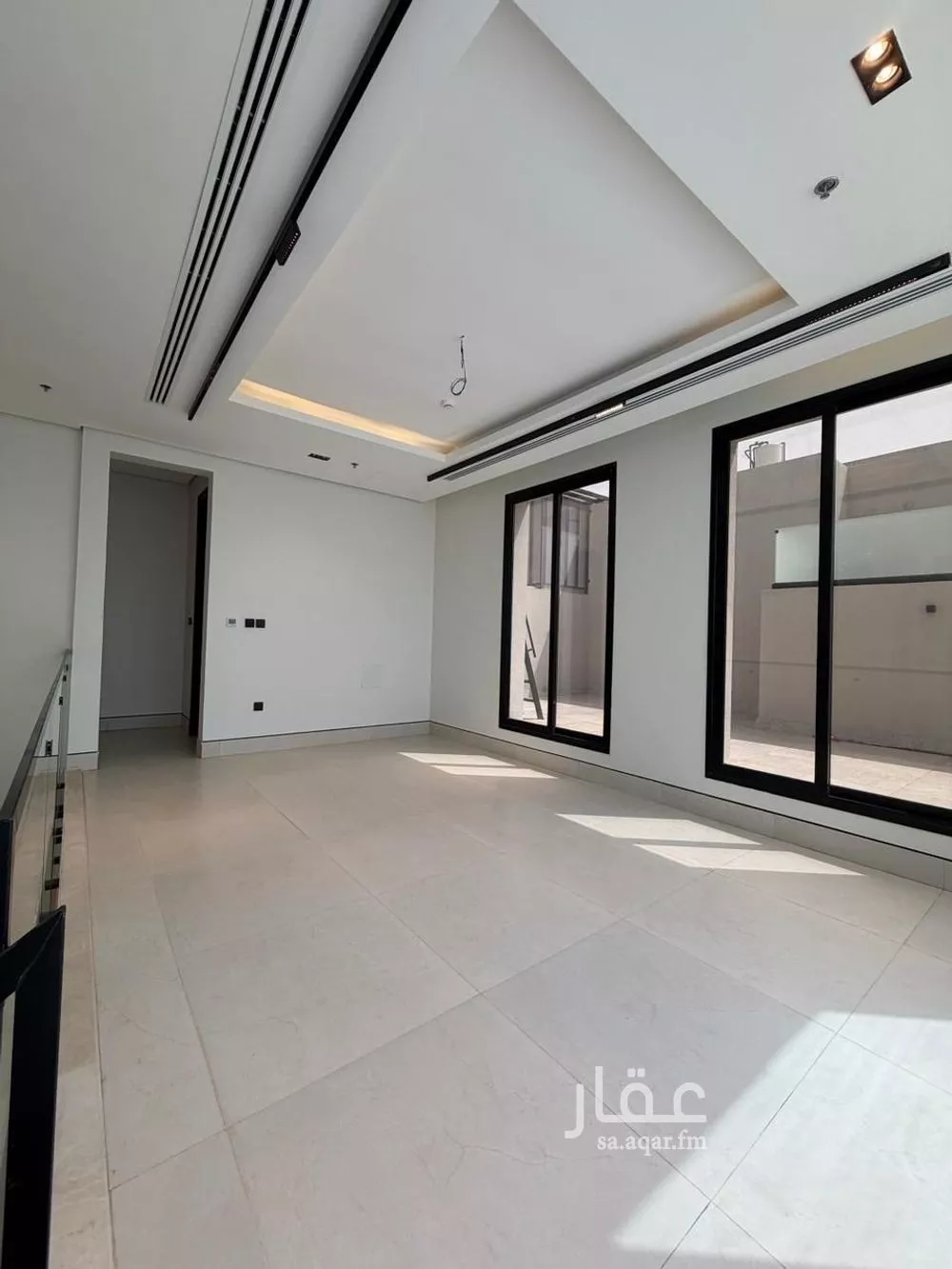 شقة 4 غرف في الشاطئ الغربي 10