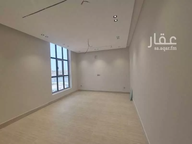 شقة 4 غرف في طيبة 6