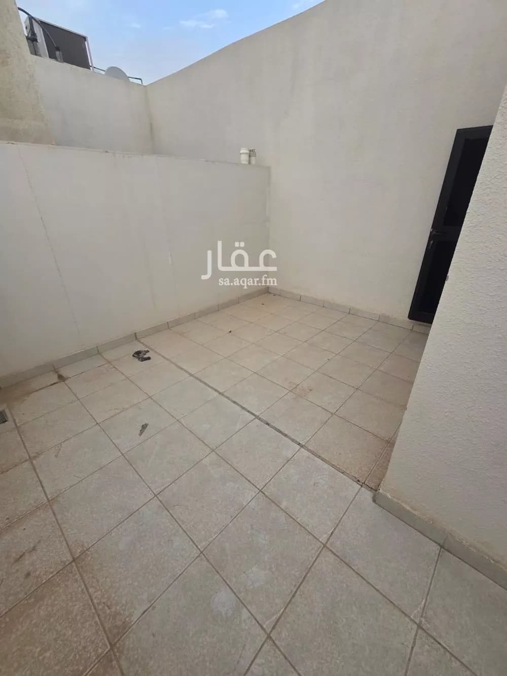 فيلا 3 غرف في العارض 18