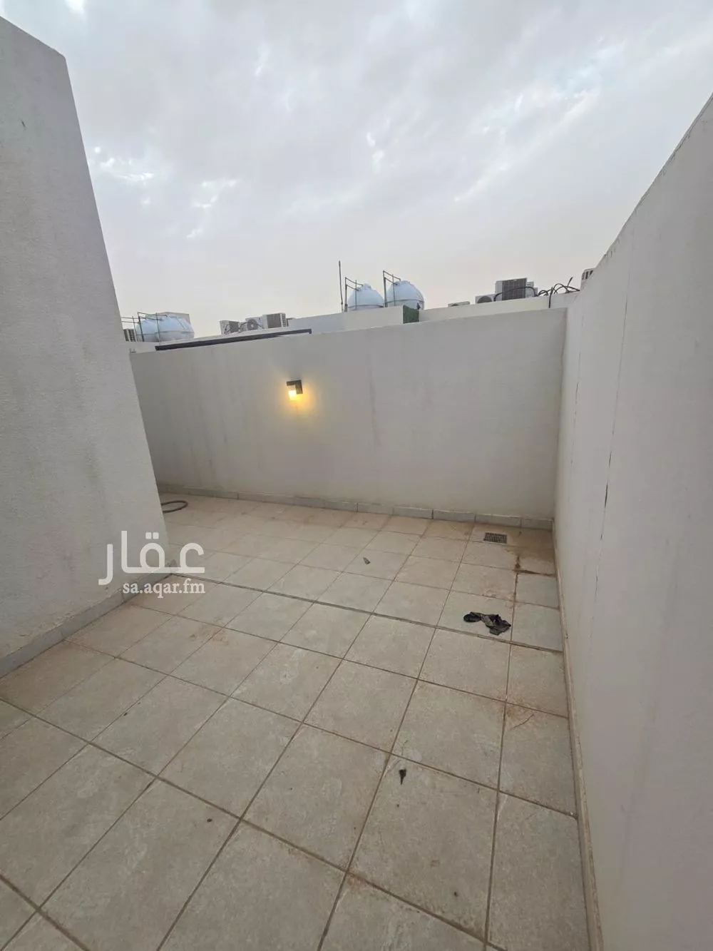 فيلا 3 غرف في العارض 20