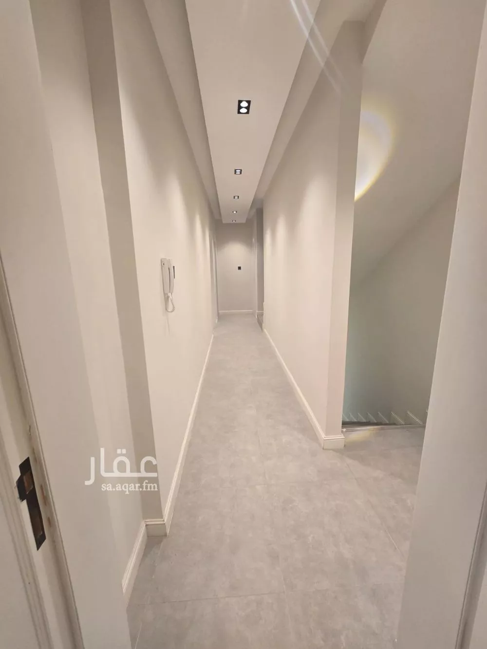 فيلا 3 غرف في العارض 3